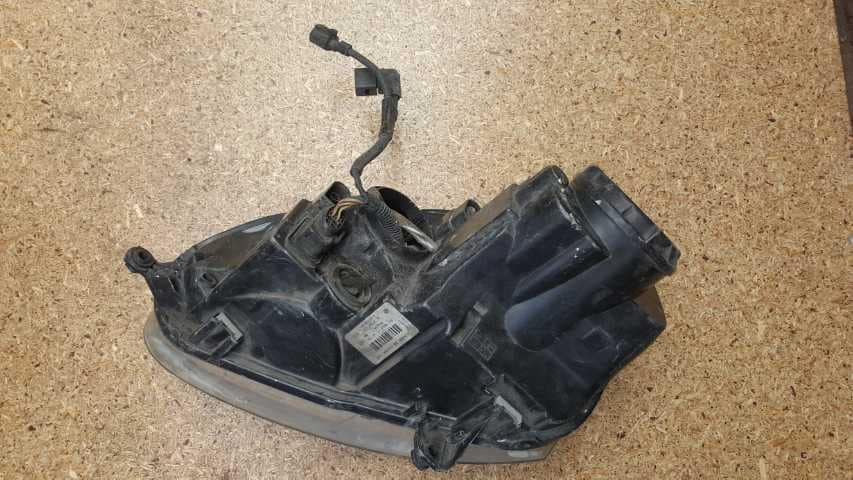 FAROS DELANTEROS VOLKSWAGEN JETTA 2005 AL 2009